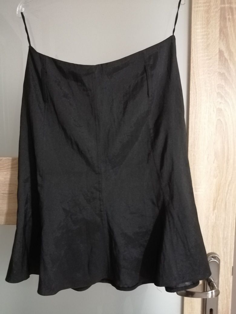 Czarna spódnica rozmiar 42