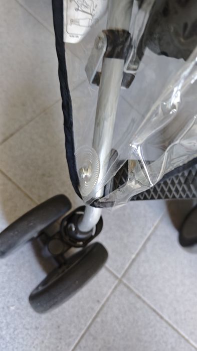 Carrinho de Bebé McLaren