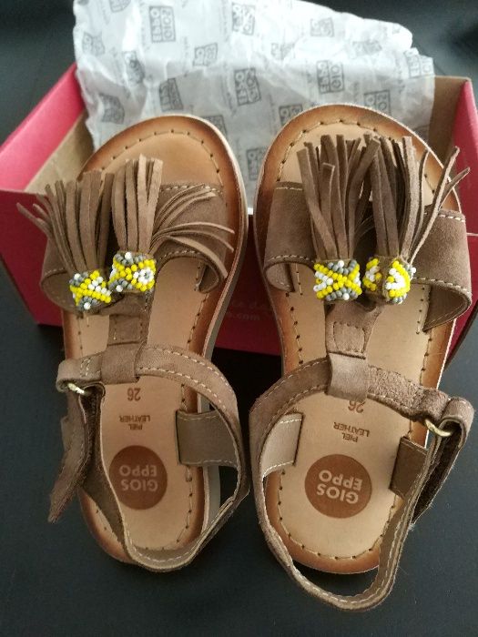 Sandalias menina Gioseppo novas com caixa