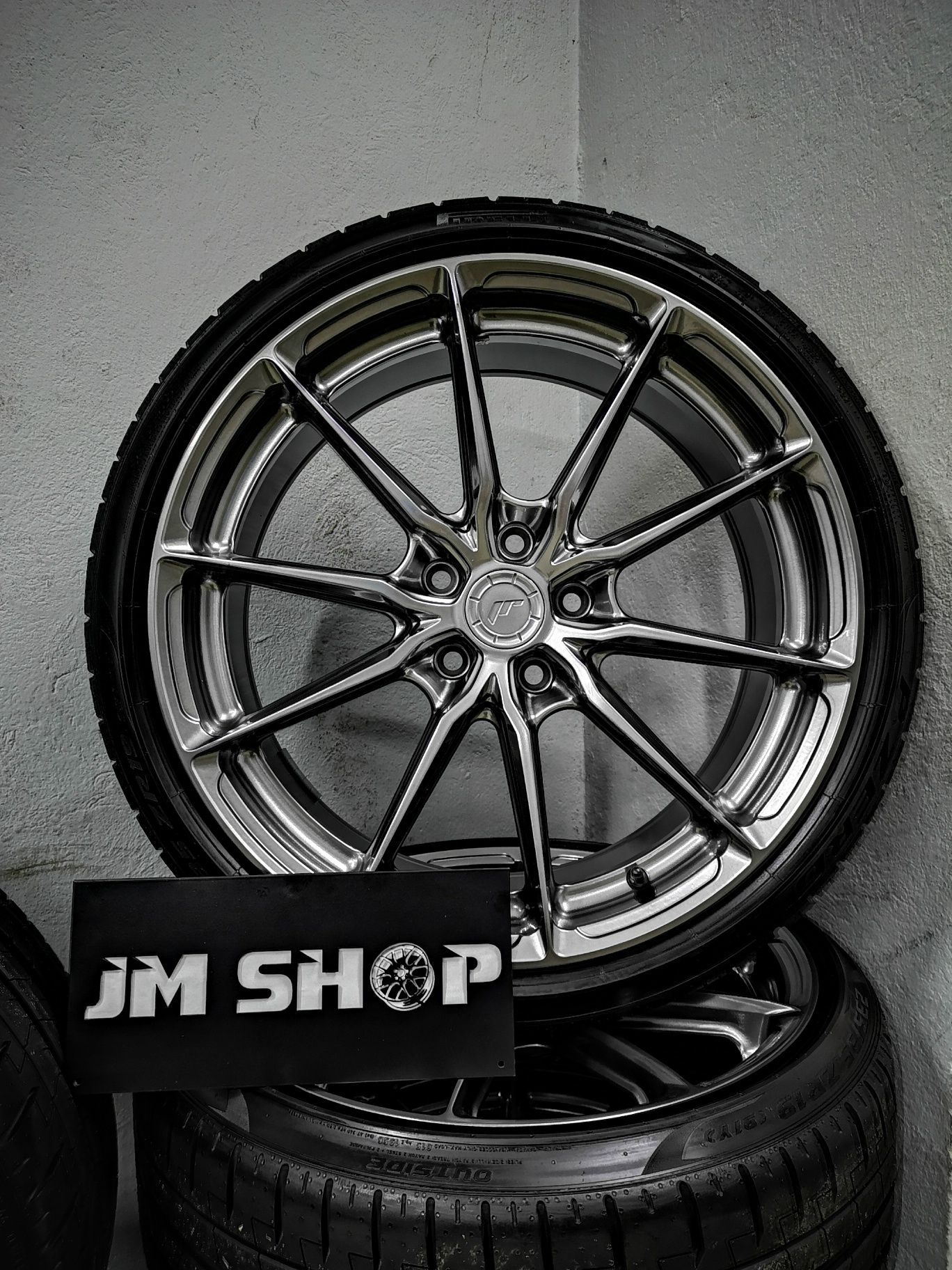 Felgi 19" JR37 19" 8,5J 5x112 Golf Leon Audi