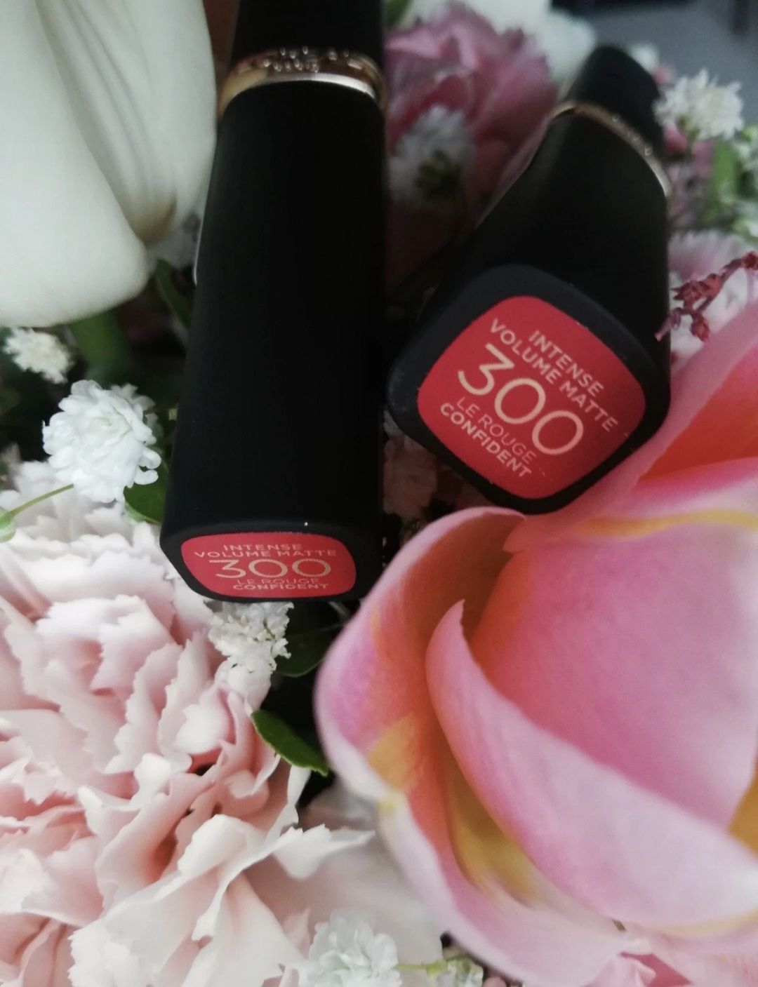 Pomada szminka Loreal NOWA color riche intense volume matte