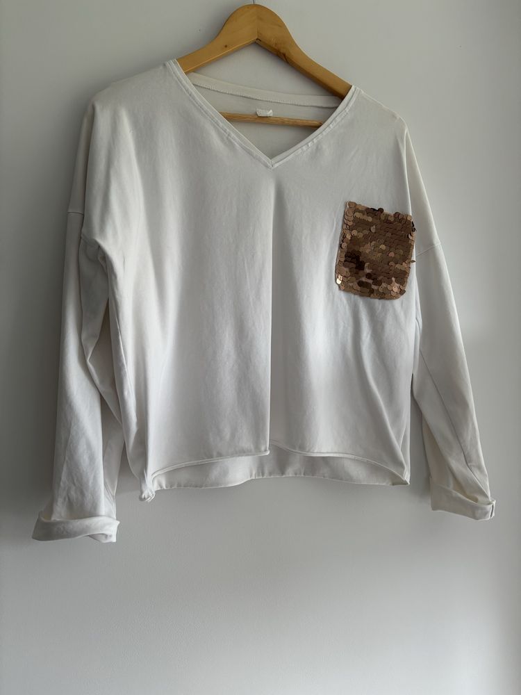 Biały t-shirt bluzka cekinowa kieszonka M 38 ovesrsize