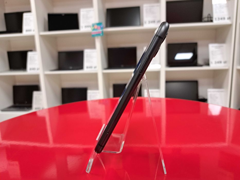 Telefon Apple iPhone 11 256GB Black Faktura 23% Gwarancja eSim