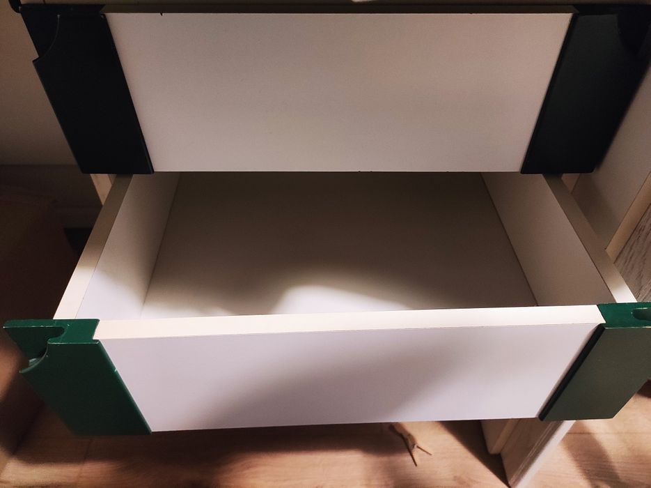 Rozkręcone, kompletne biurko białe z 3 szufladami 55x120cm
