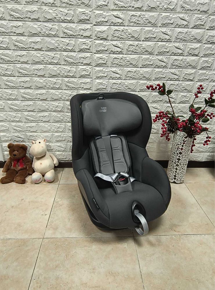 Автокрісло Britax Romer TRIFIX2 i-SIZE Група 1 (9-18 кг) детское