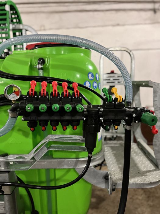 Оприскувач KLARA 816