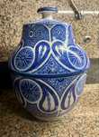 Pote grande cerâmica branco e azul com tampa