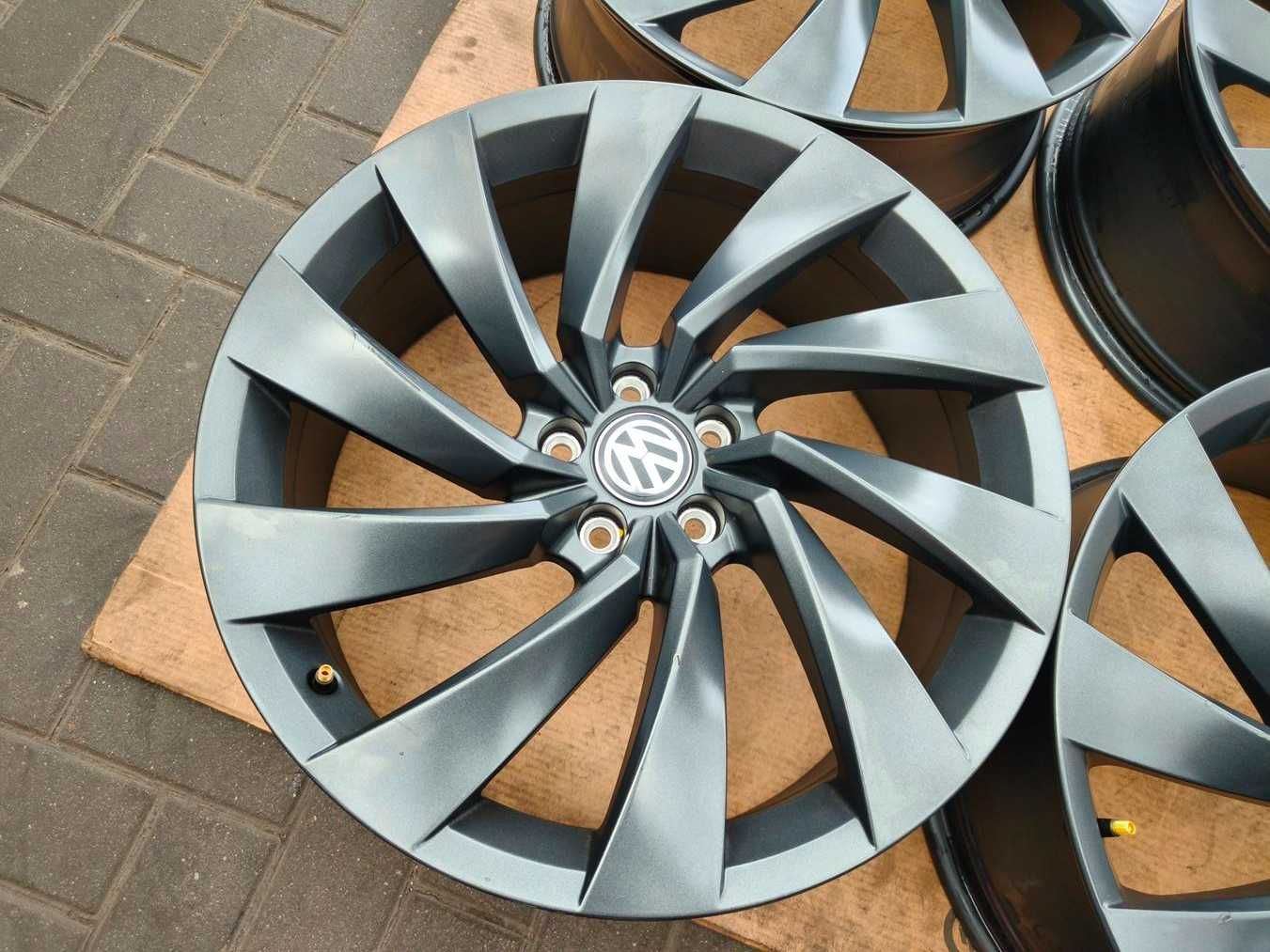 5x112 ALUFELGI R20 VW Passat B8 B9 Arteon R-Line Tiguan Superb ET40 8j