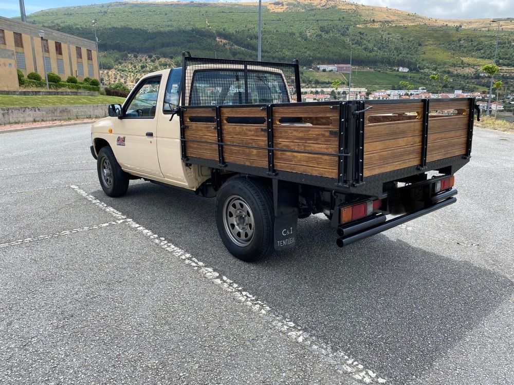 Nissan d21 4x4 4lugares
