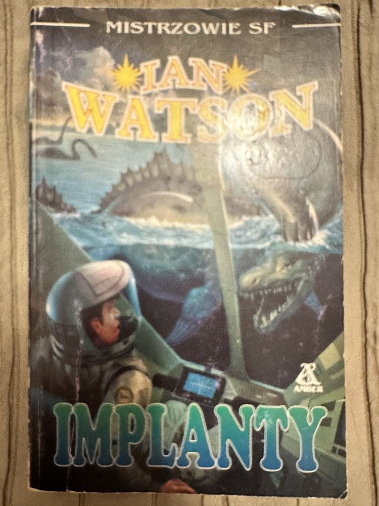 Implanty. Ian Watson
