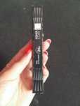 Żelowa kredka do oczu Avon Power Stay 24h Black.