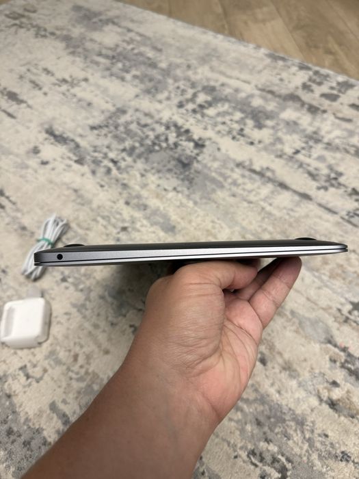 MacBook Air 2020 M1 8/256gb