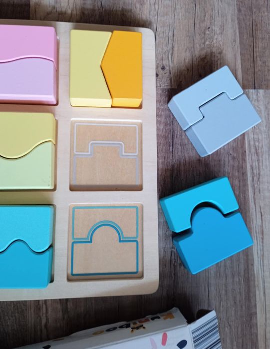 Drewniana układanka puzzle sorter kształty montessori