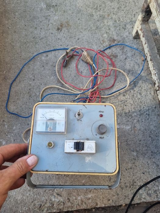 Prostownik akumulatorowy samochodowy UNIKAT antyk PRL