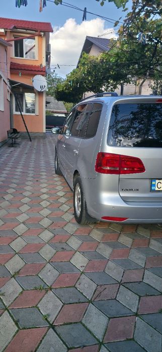Продам  Volkswagen touran 2011