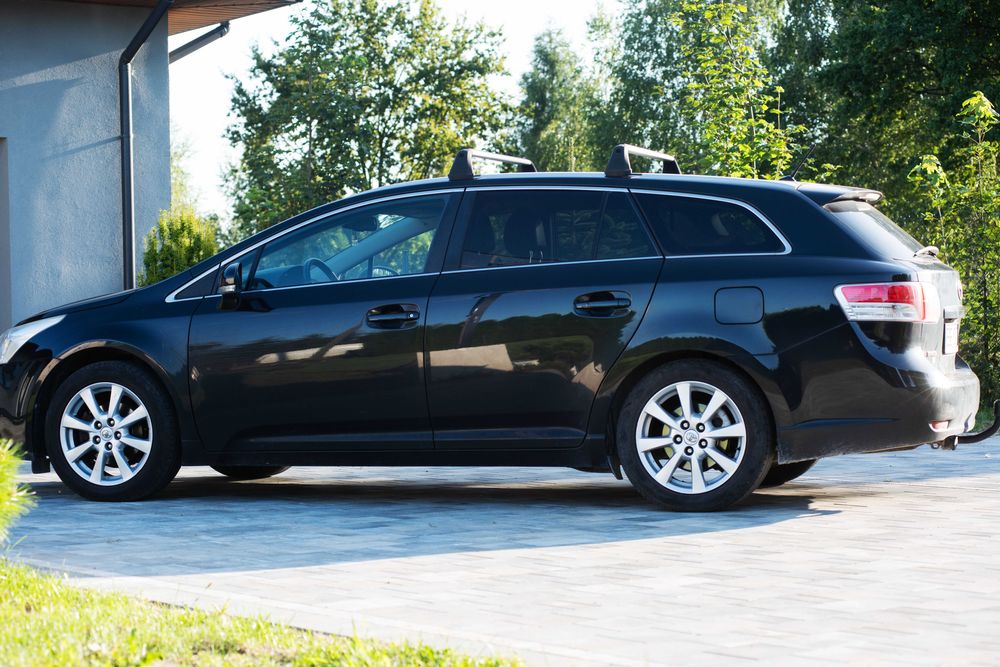 Toyota Avensis 1,8 Benzyna + LPG, Salon Polska