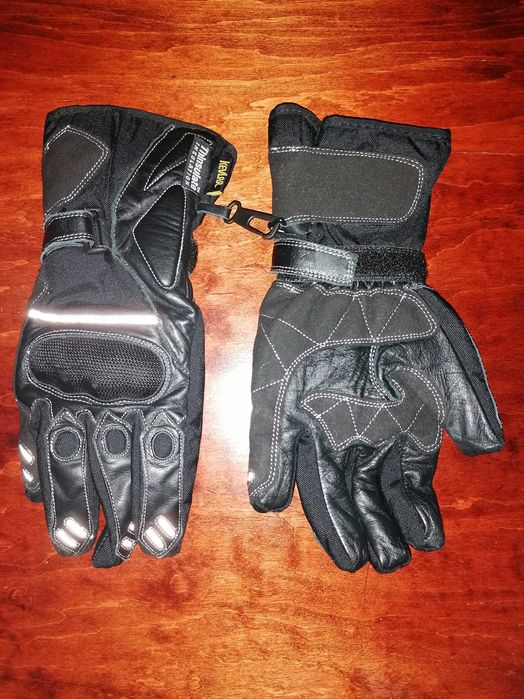 Rękawice motocyklowe S  Kevlar raz ubrane jako pasażer.