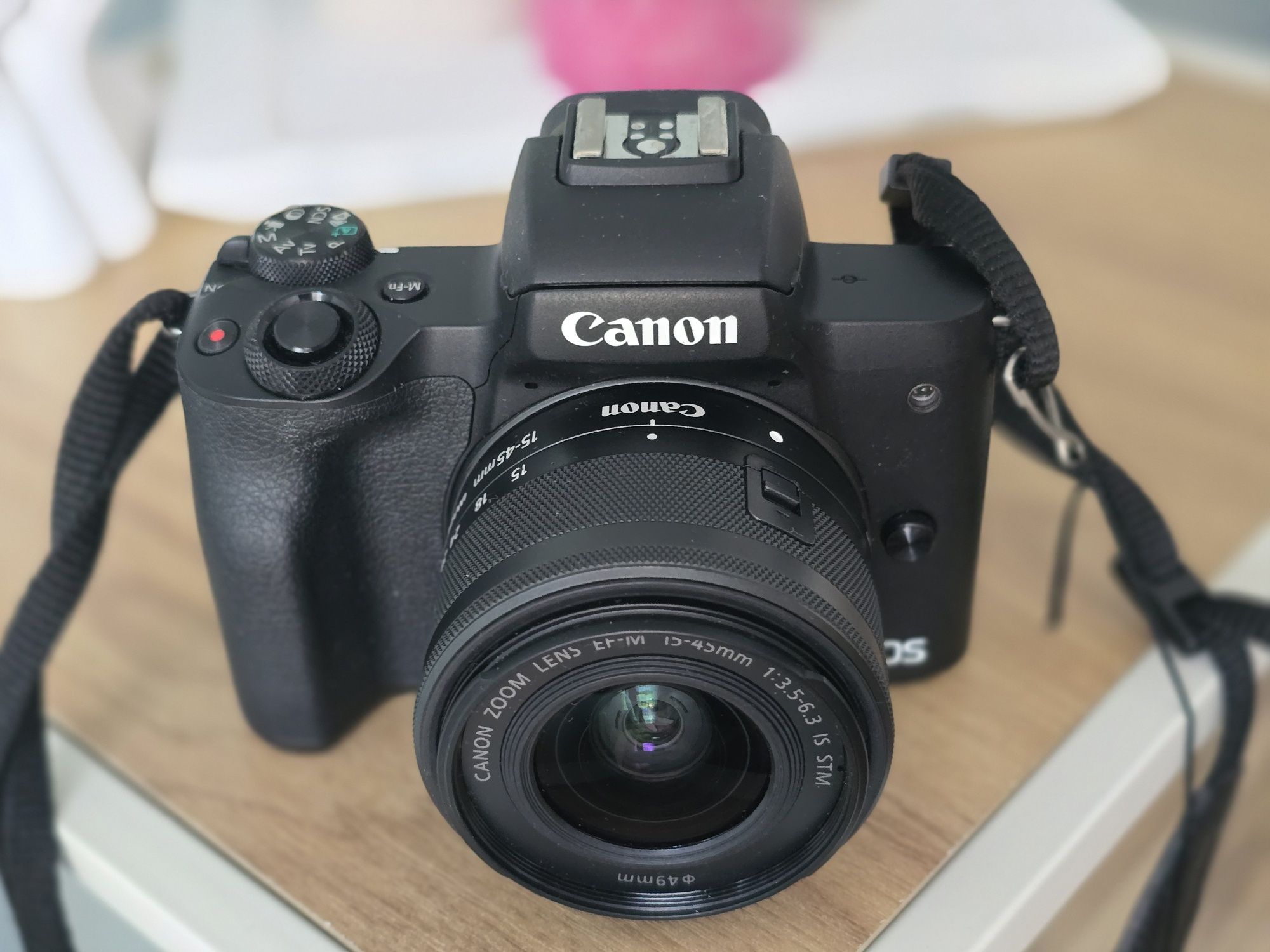Aparat foto EOS M50 + dodatki