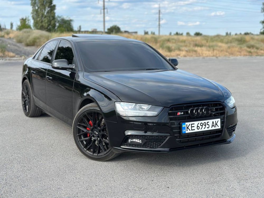Audi A4 B8 2013 - Premium - Quattro.