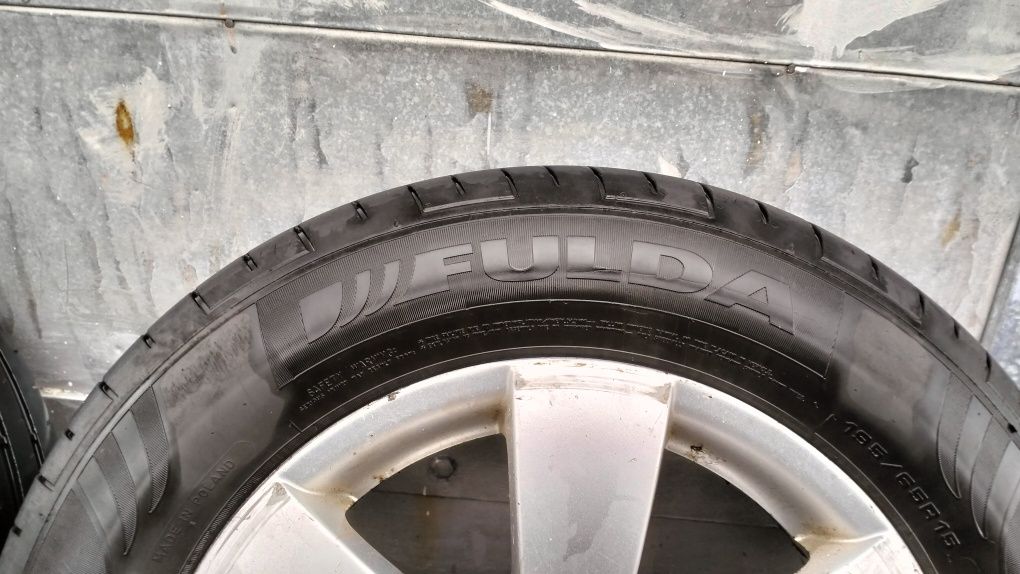 Диски 5/112 R 15 з літньою резиною 195/65r15