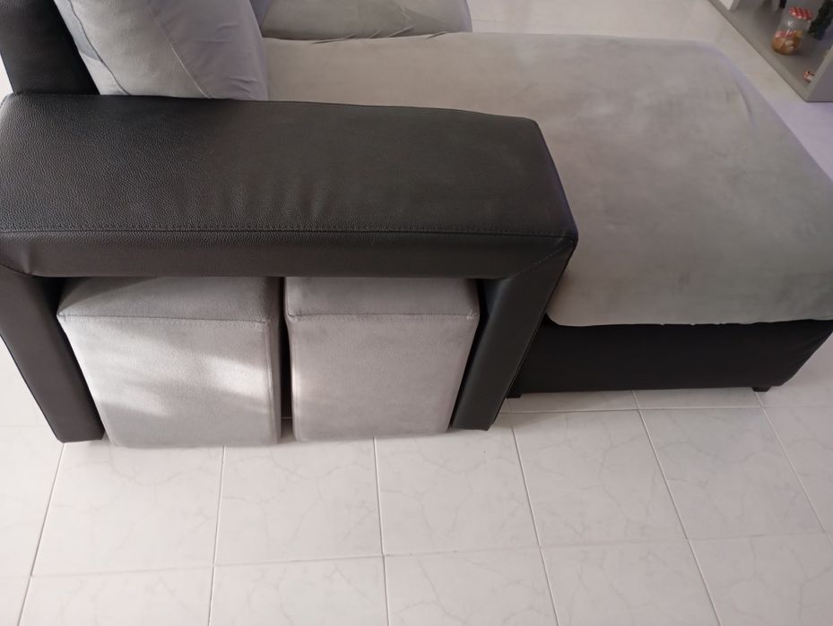 Vendo sofá chaise longue preto e cinza