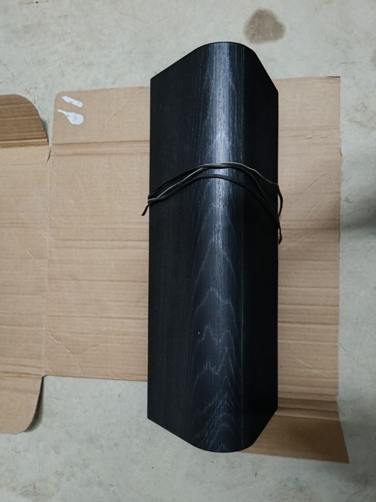 Coluna interior JAMO 100i