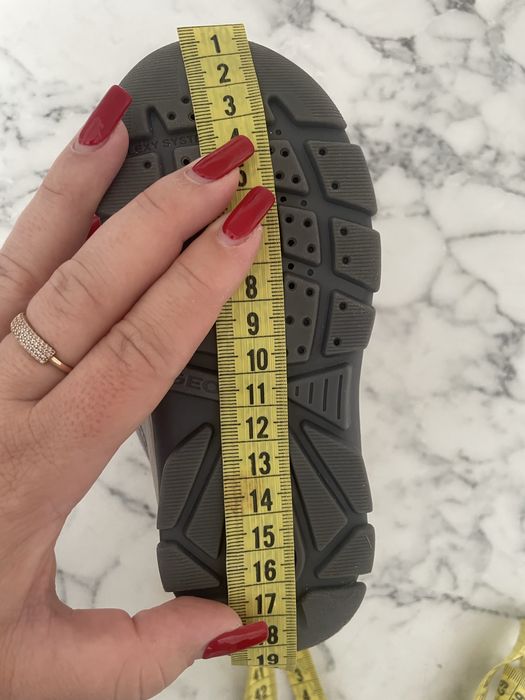 Дитячі черевички Geox