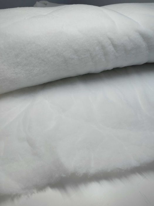 Owata / włóknina tapicerska 200 g