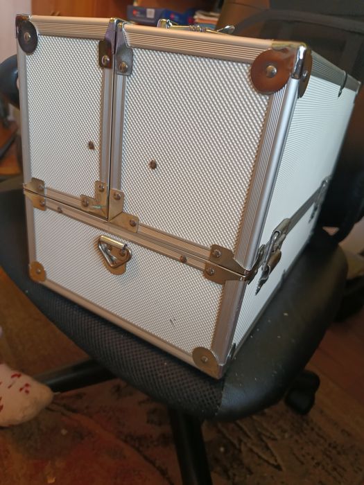 Kuferek walizeczka walizka kosmetyczna