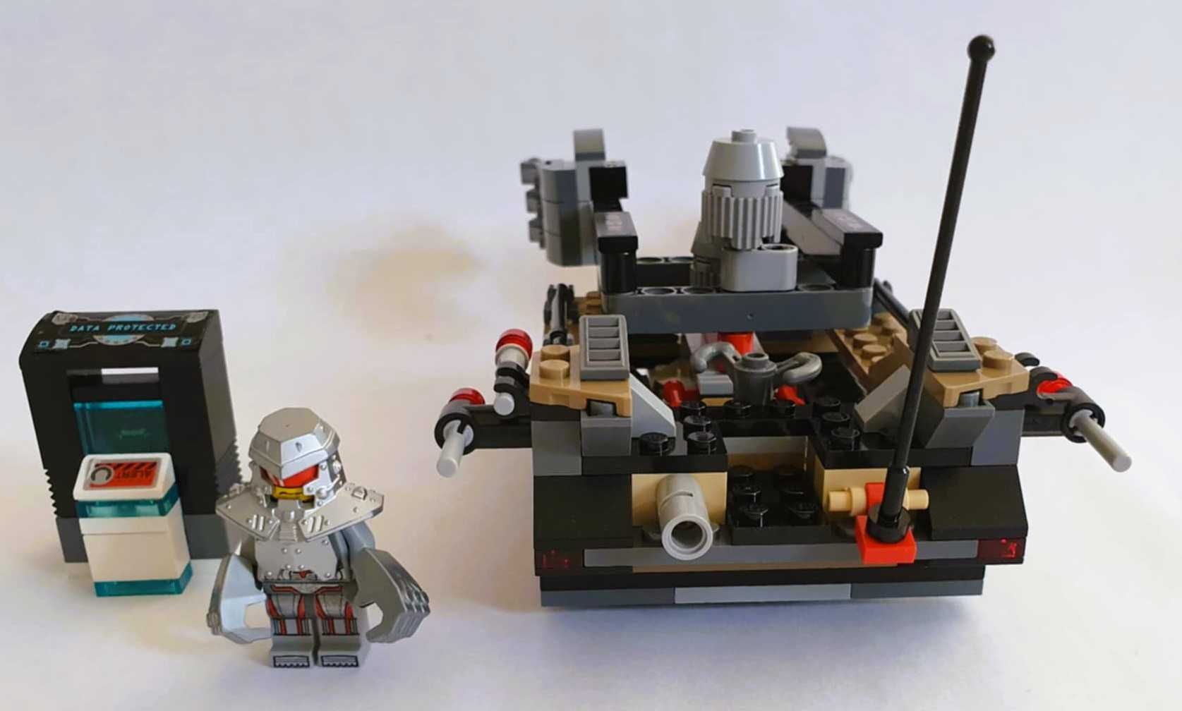 Klocki LEGO Ultra Agents 70161 - Pojazd Gąsienicowy