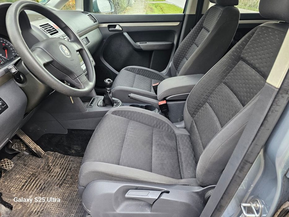 Touran 1,6 102Ps 7 osobowy 2007r z Niemiec