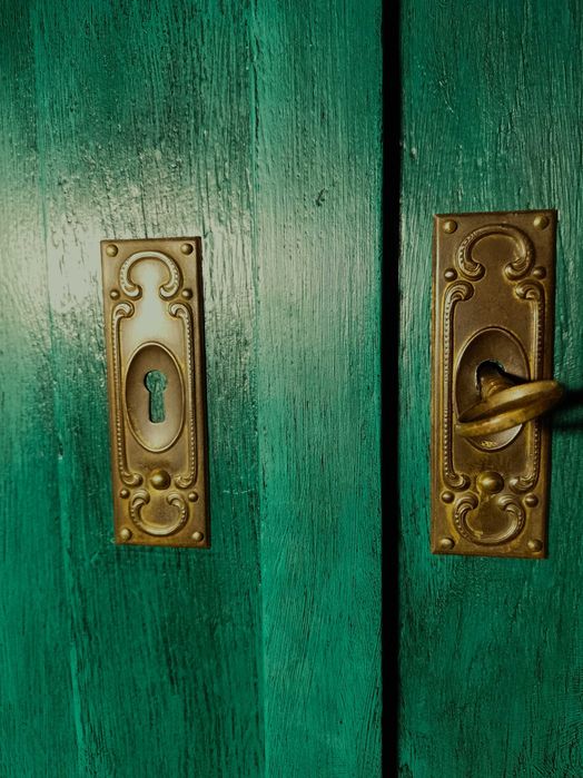 Stara szafa odnowiona