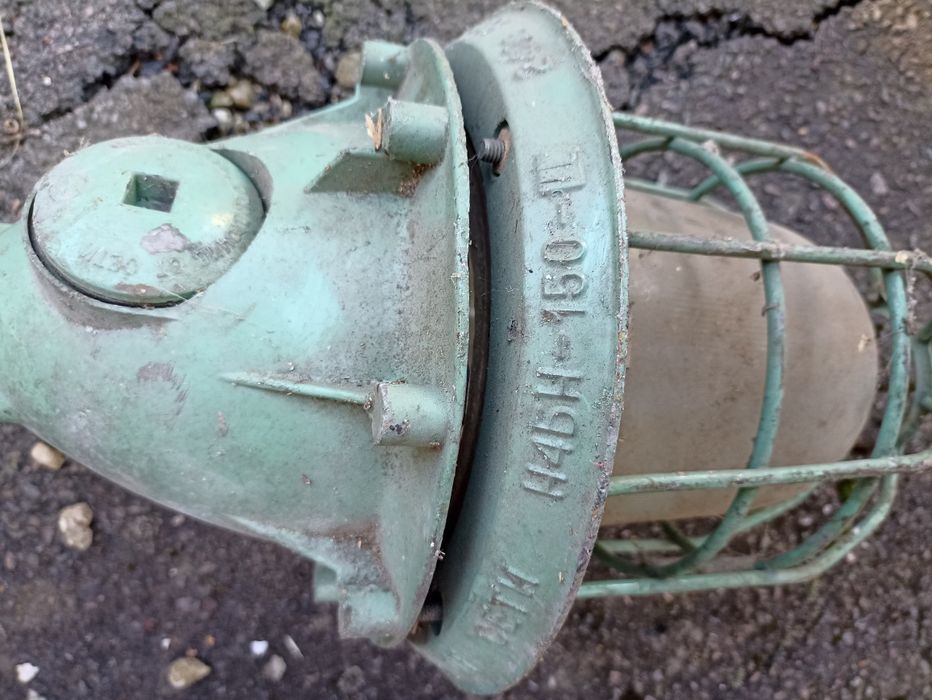 Вологозахищені світильники