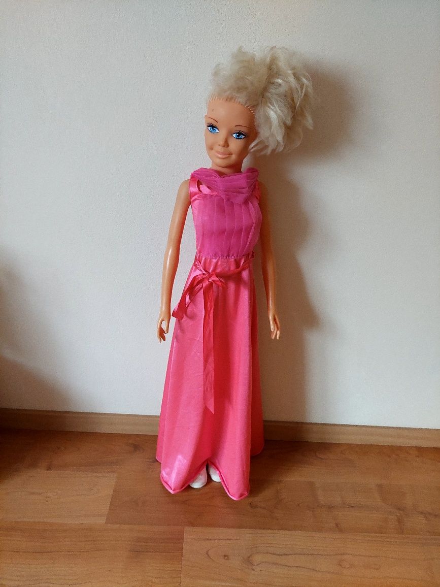 Boneca 1,10 cor rosa