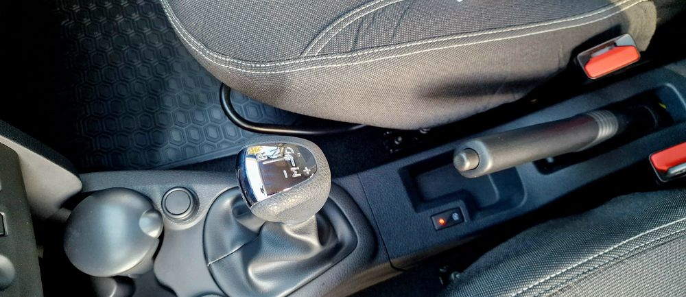 Офіційний авто Renault Sandero АКПП.