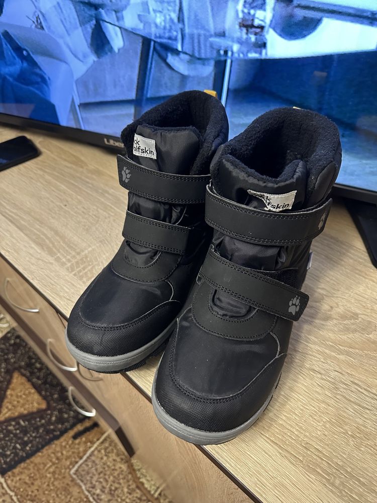 Ботинки зимние jack wolfskin 40р 25.5см