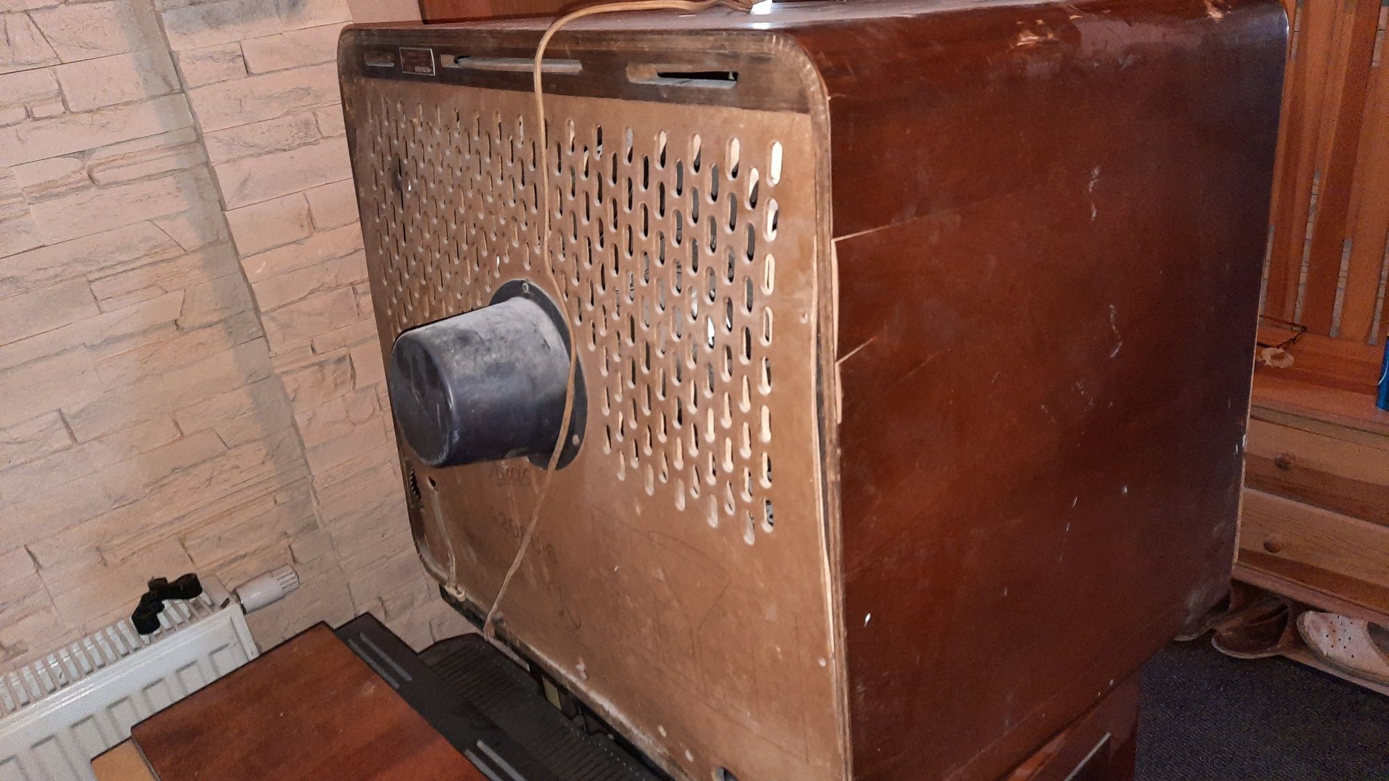 Telewizor  TESLA