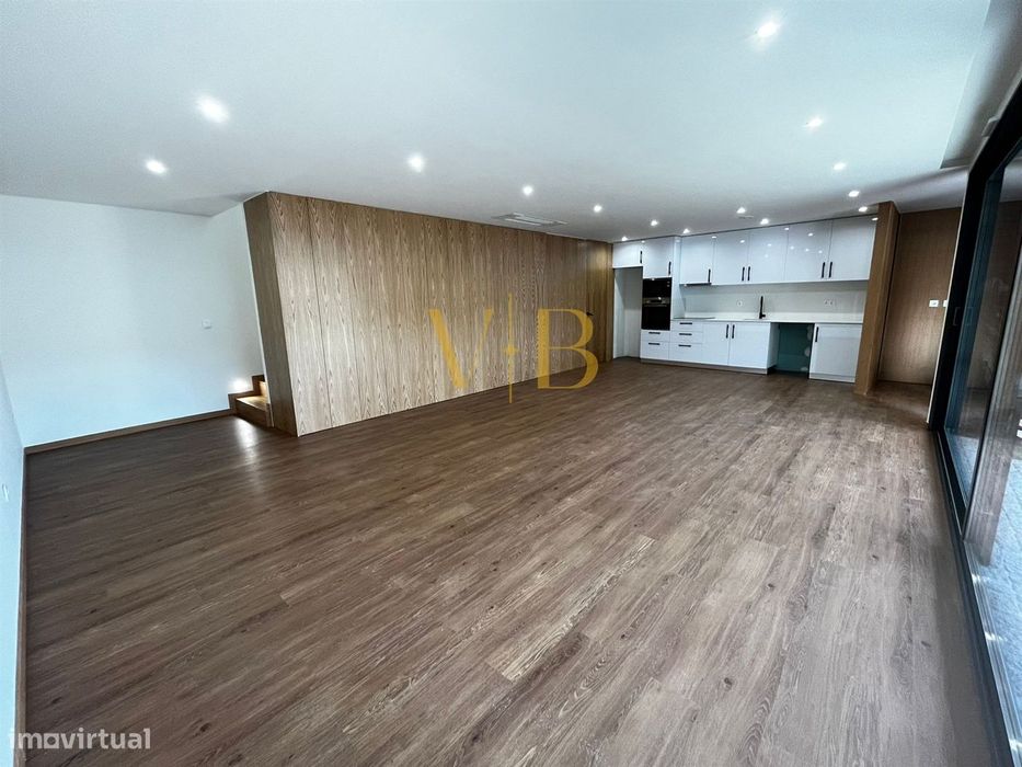 Moradia T3 Nova em Aver-o-Mar - Apenas 70m da Praia