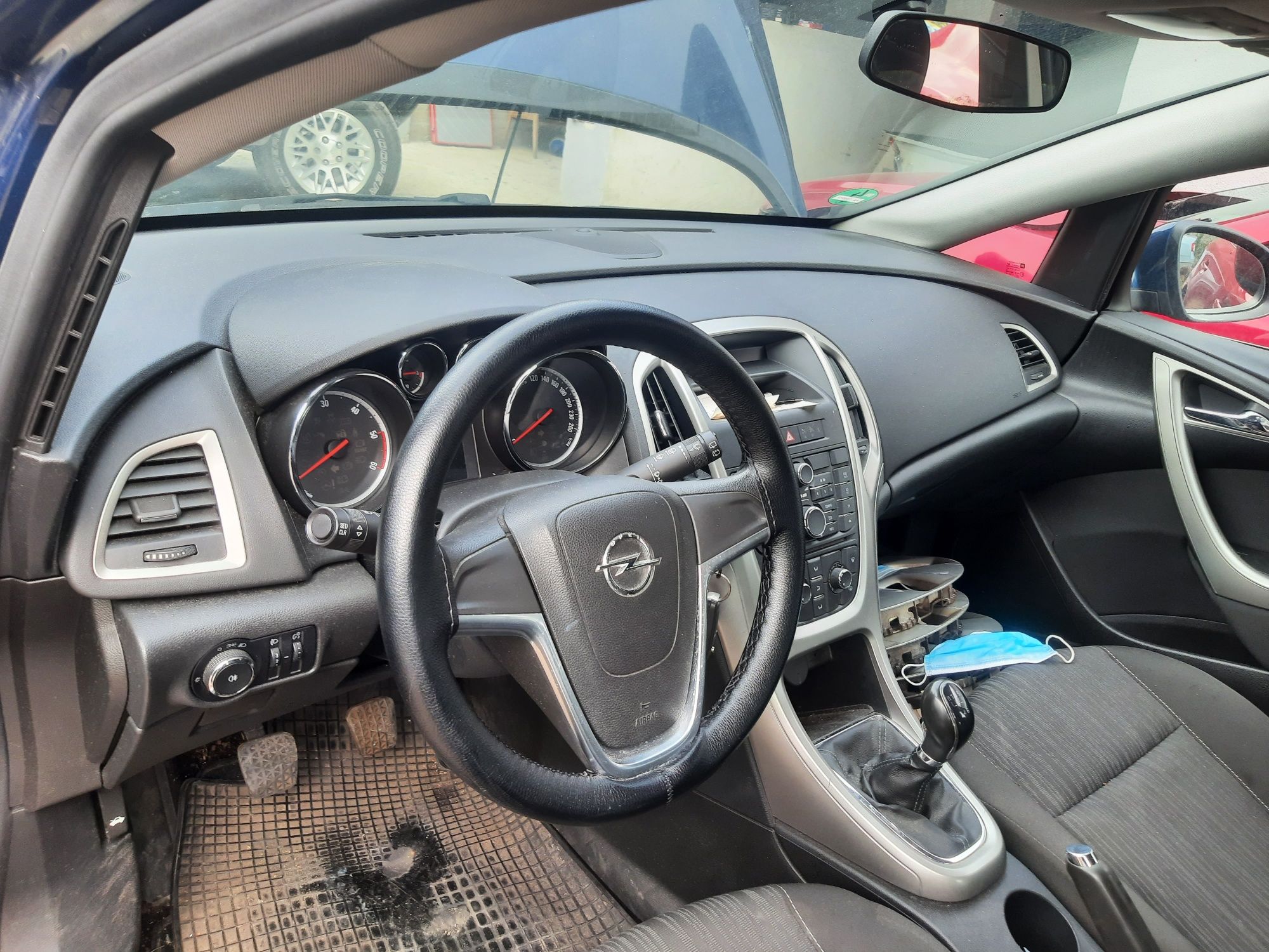 Deska konsola Opel Astra J 2010r kompletna