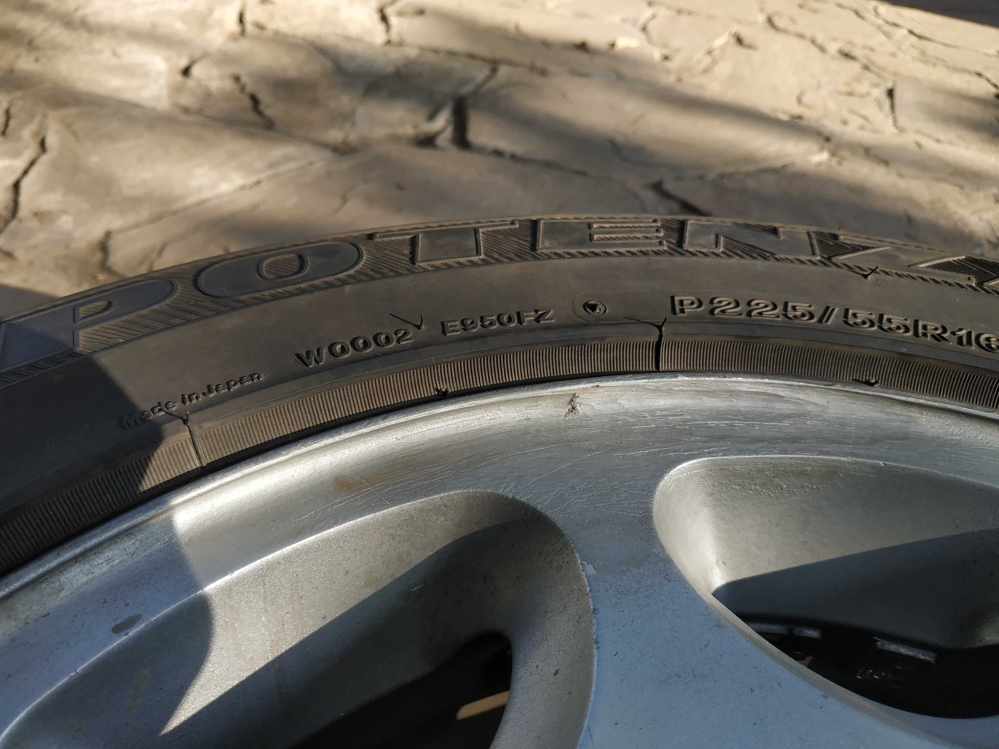 Резина Bredgestone potenza P225/55R16 Japan и диск 7 1/2Jx16H2 Бельгия