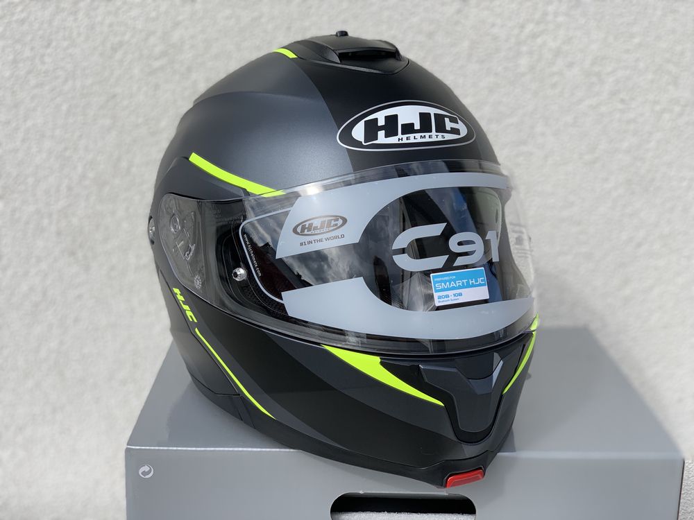 Szczekowy kask motocyklowy HJC C91