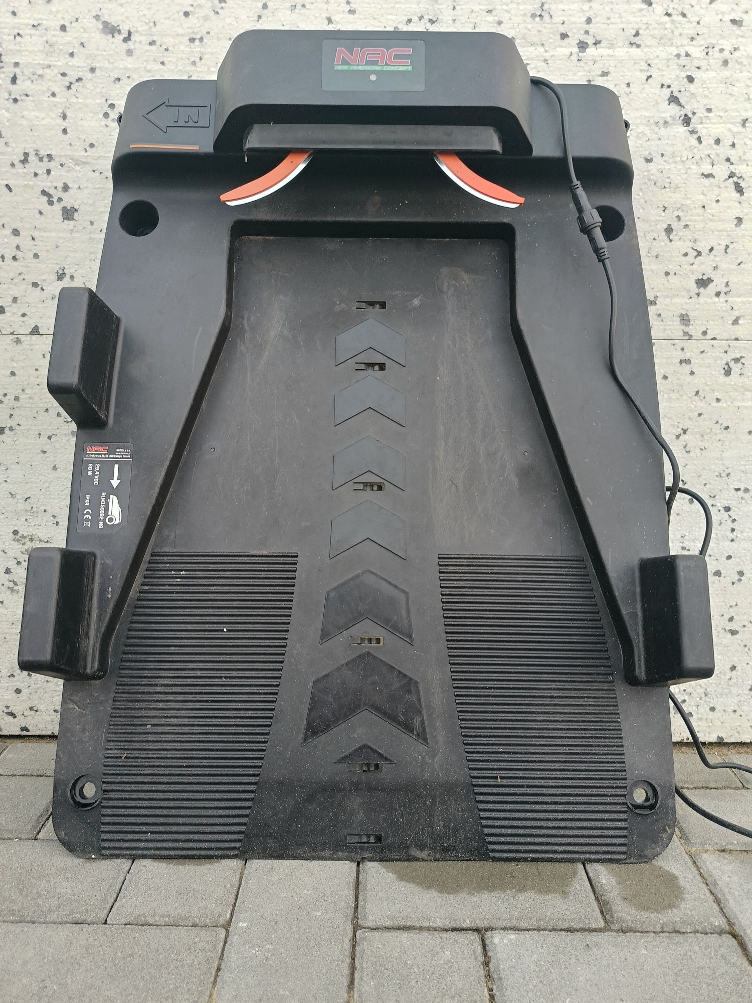 Robot koszący Nac
