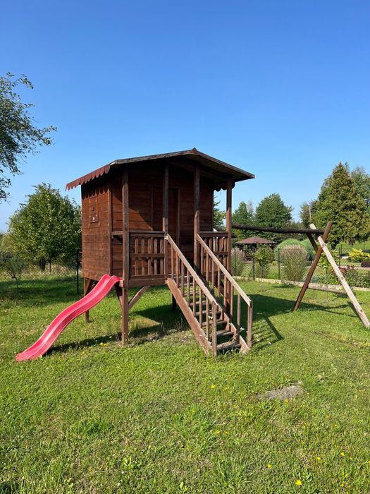 Domek ogrodowy dziecięcy ze zjeżdzalnią