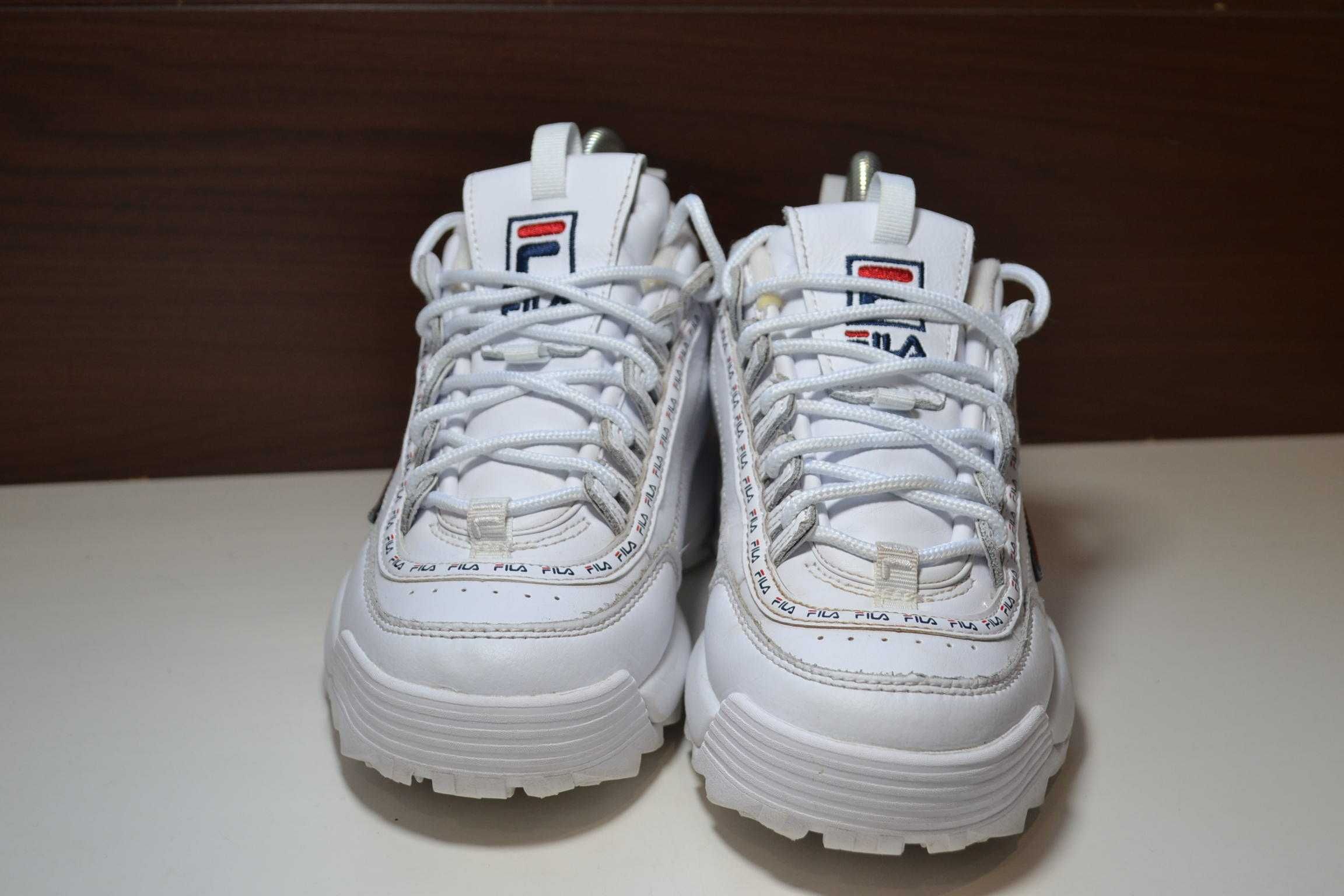 fila disruptor 38.5р кроссовки кожаные оригинал.