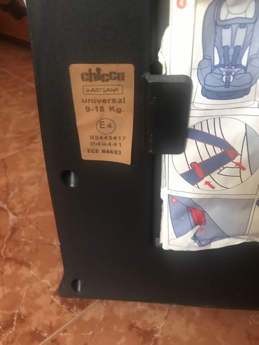 Cadeiras de bebé para auto + refeições (2 pelo preço de 1)