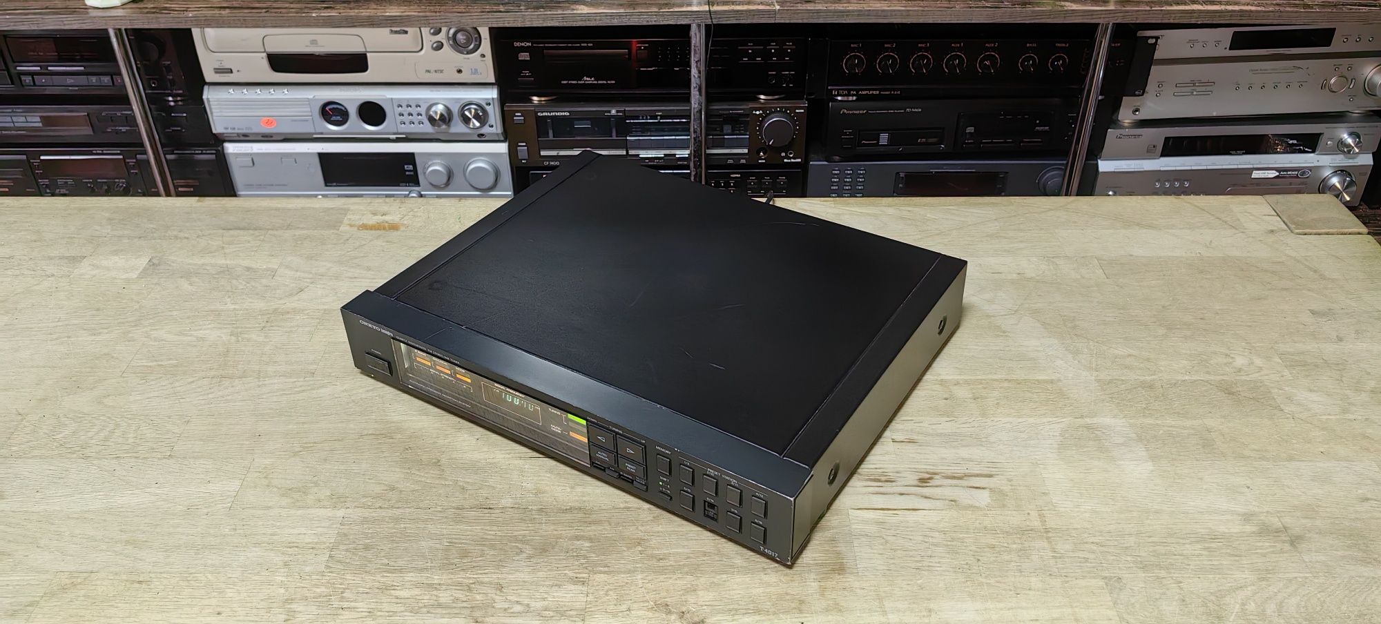 Тюнер Onkyo T-4017