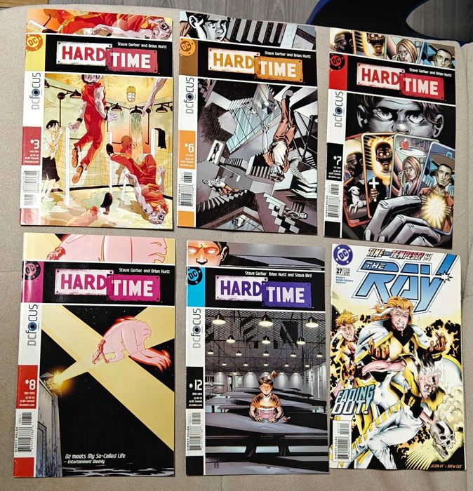 Комиксы ДС Comics DC Hard Time 6 штук на английском языке