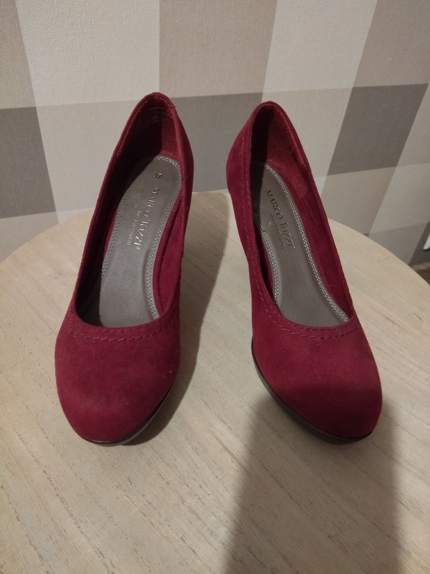 Buty eleganckie na platformie Marco Tozzi stan nowe