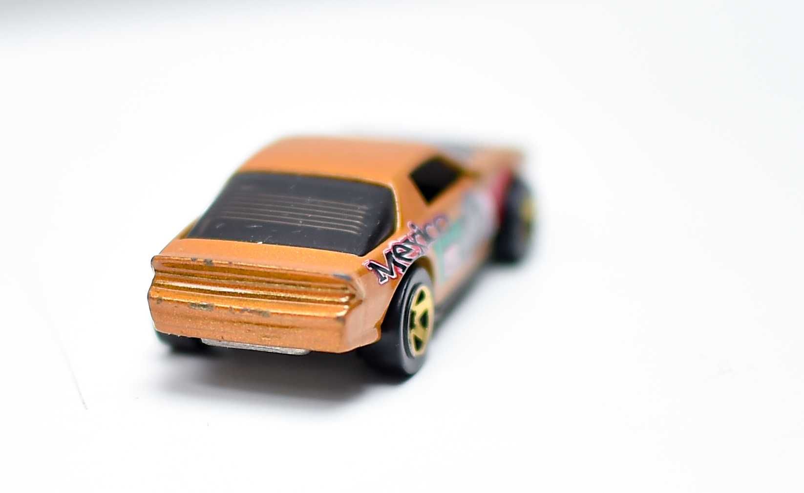 Samochodzik - Chevrolet Camaro Z28 Mexico Hot Wheels 1983