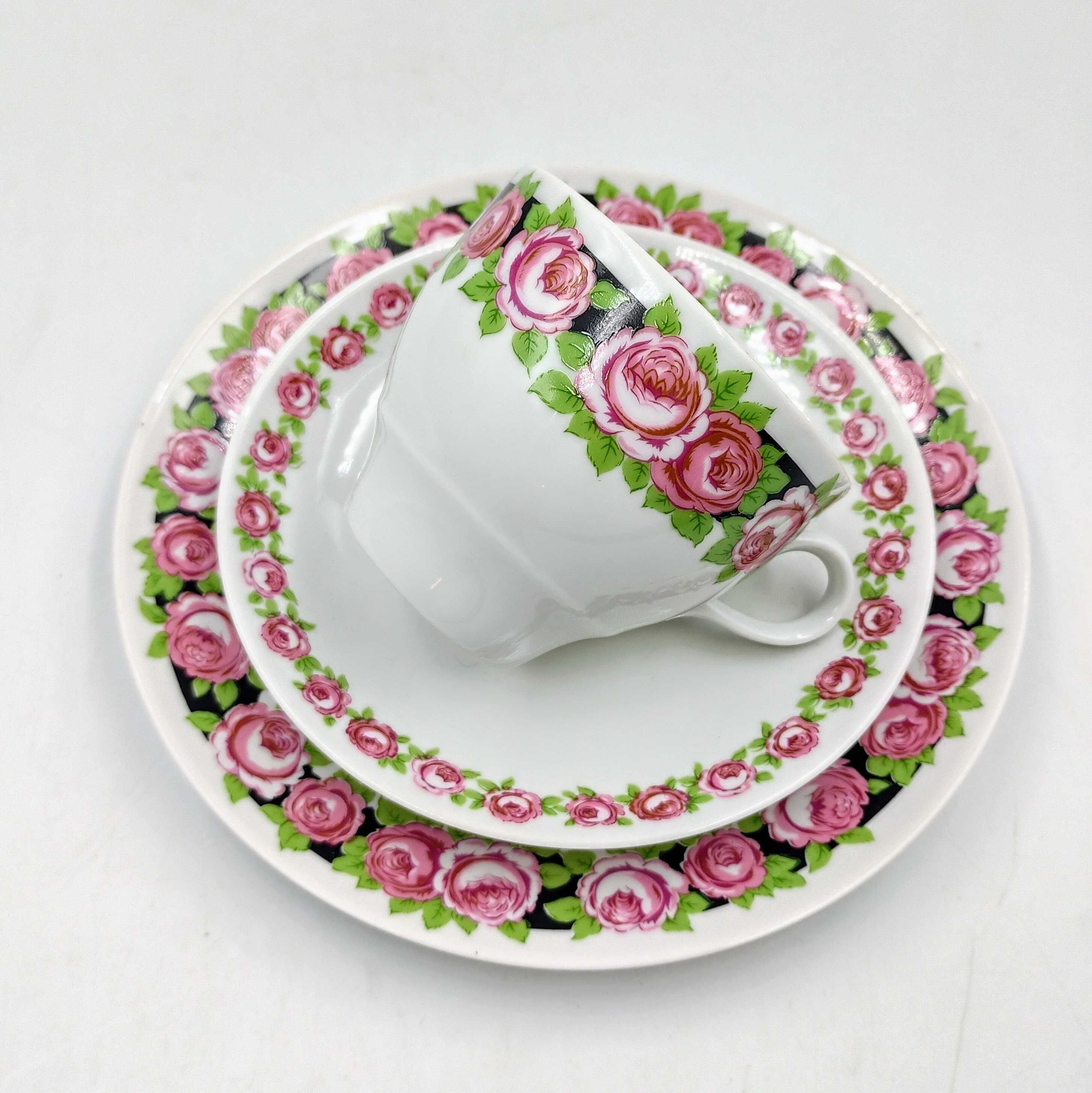 Trio Ilmenau Henneberg róże różyczki filiżanka porcelana retro kwiaty